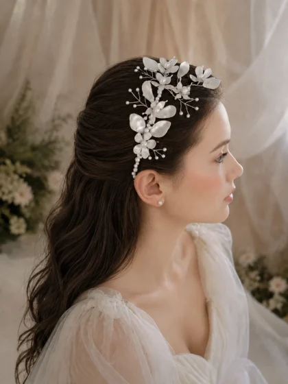 Dione Tiara