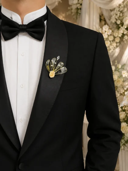 Elaia Boutonniere